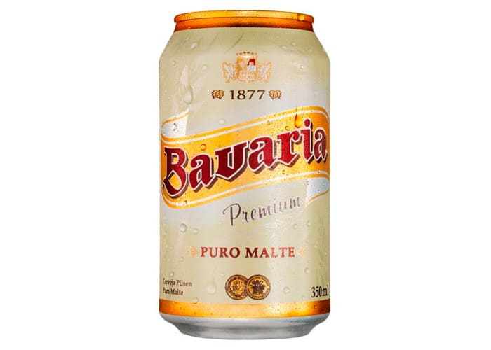 Lata da cerveja Bavaria Premium Puro Malte.