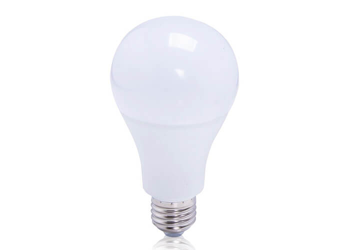 Lâmpada de LED formato bulbo 